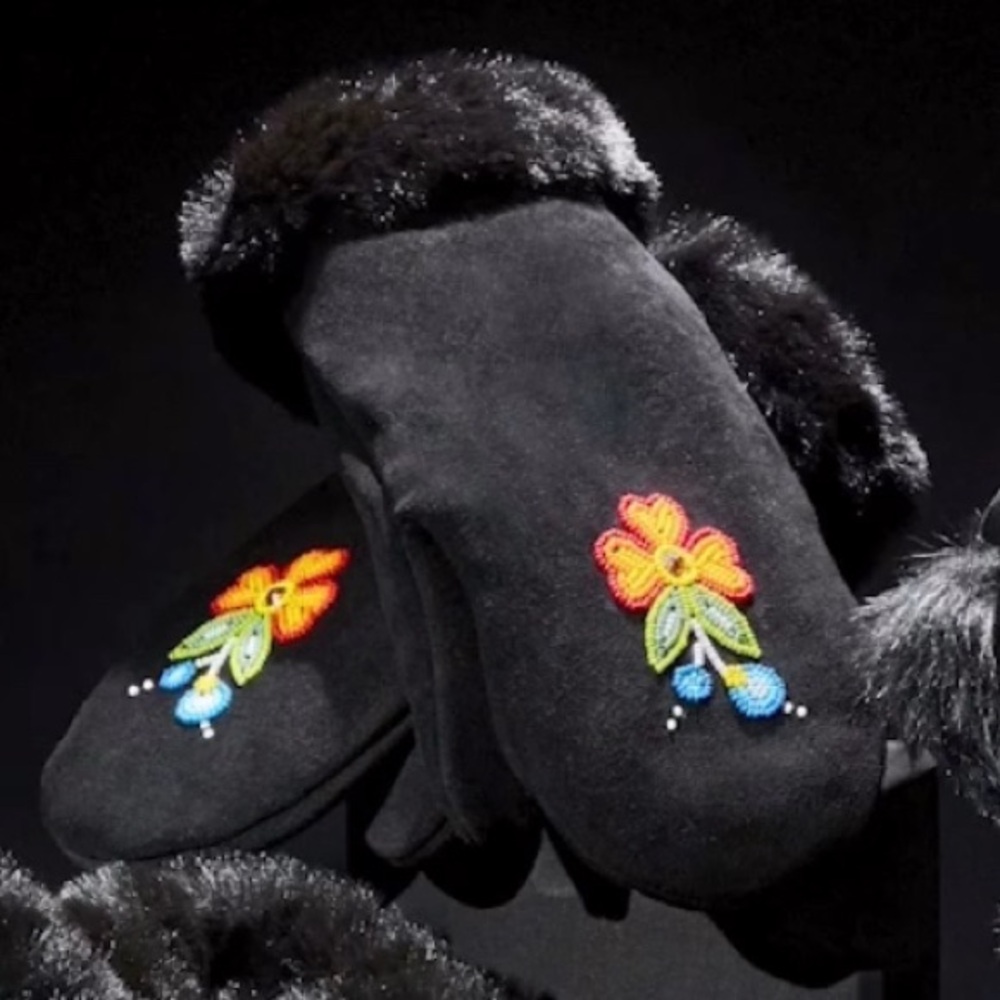 Manitobah Mukluks Faux Fur Bloom Mitt